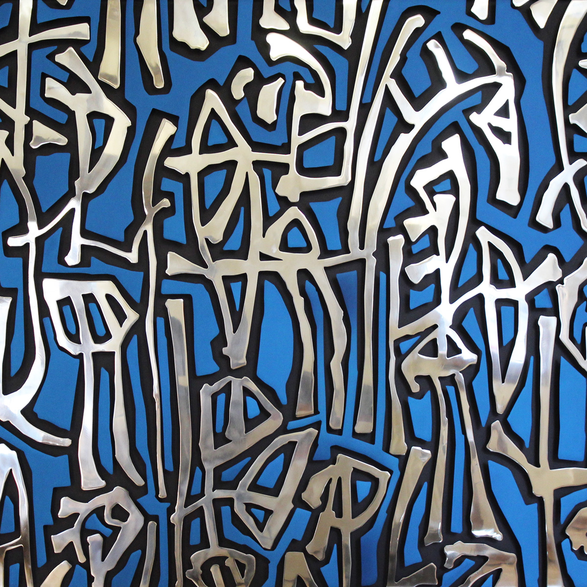 FERMARIELLO-Senza-titolo-2018-alluminio-blu-e-acciaio-120×150-cm